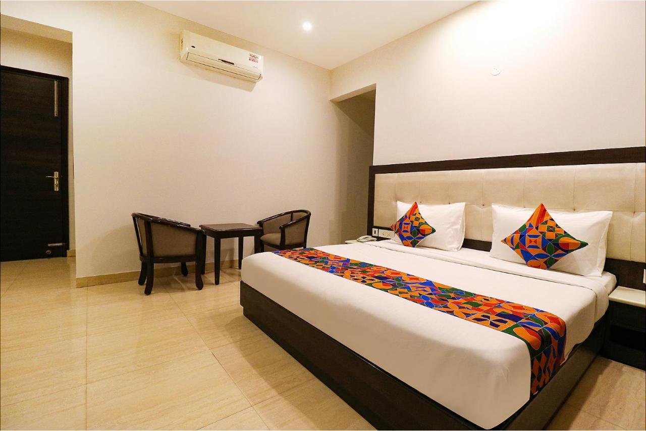 Fabhotel Oyster Villa Gurgaon Extérieur photo