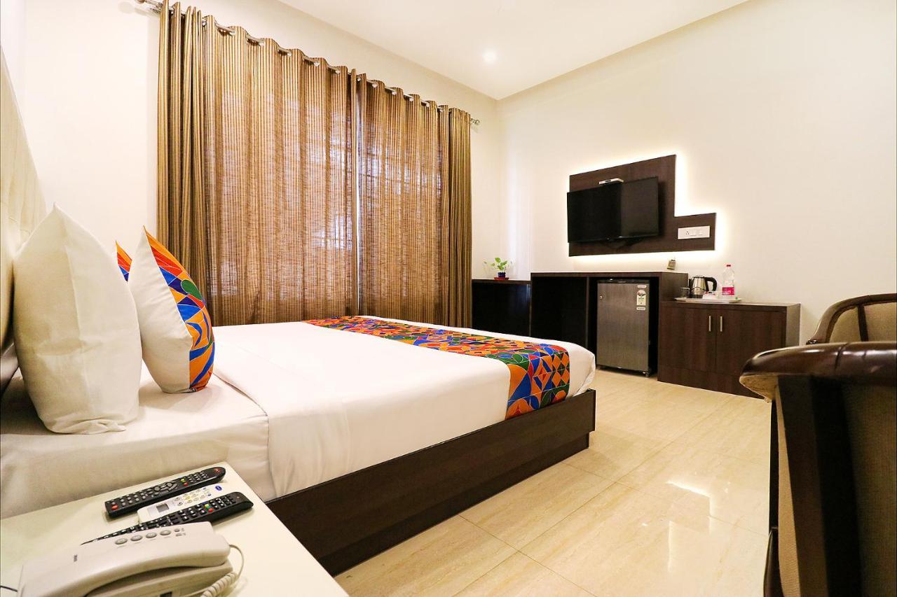 Fabhotel Oyster Villa Gurgaon Extérieur photo