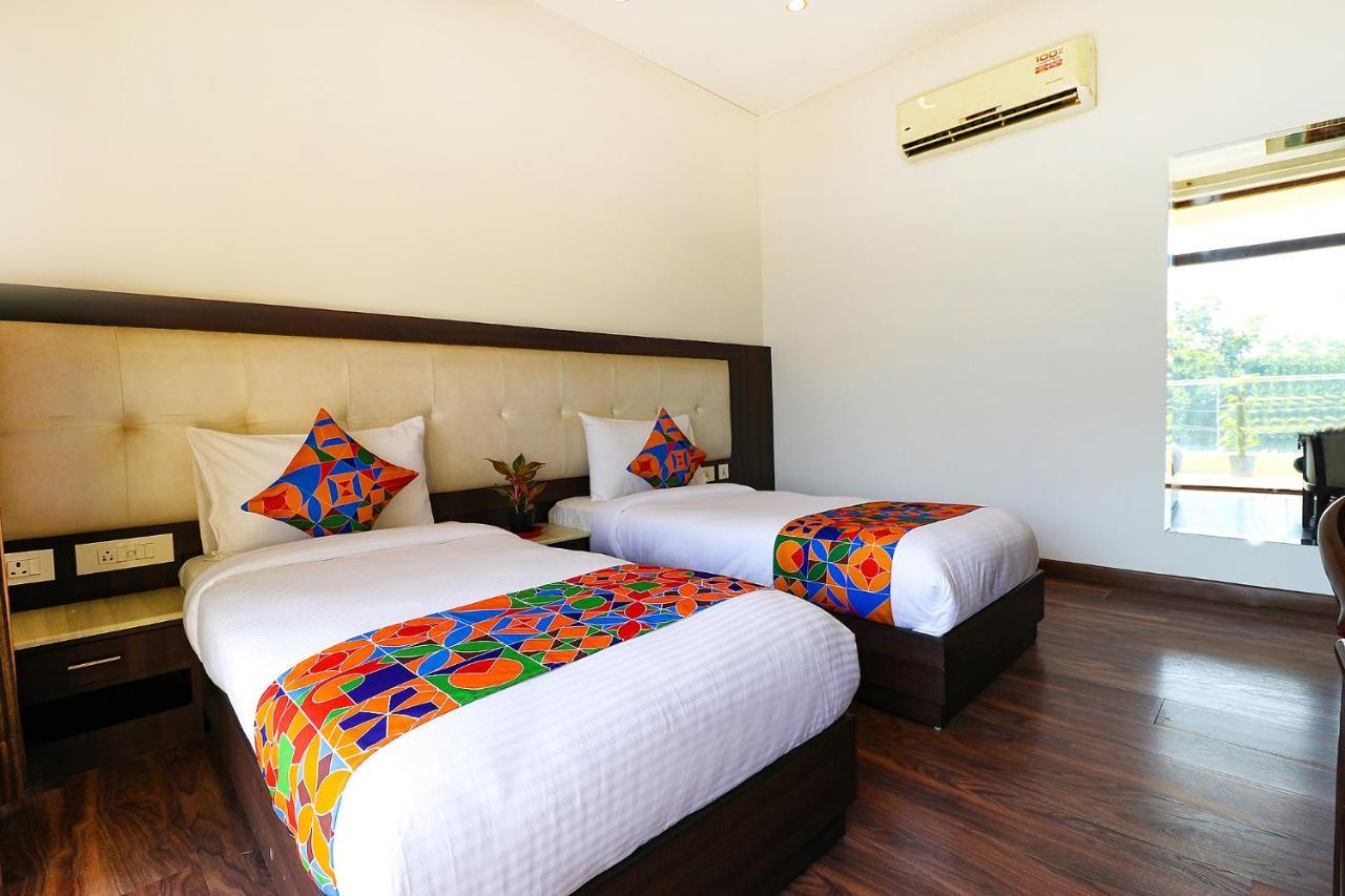 Fabhotel Oyster Villa Gurgaon Extérieur photo